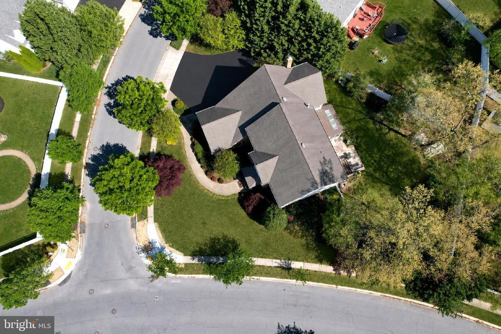Image 88 of property listing at 8201 GREEN ICE DR, Pasadena, MD 21122