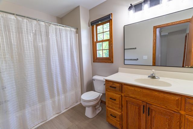 765 Chadds Ford Way, Oshtemo Twp, MI 49009