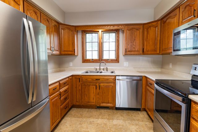 765 Chadds Ford Way, Oshtemo Twp, MI 49009