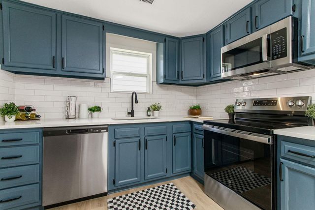 335 Woodlawn Avenue, Columbus, OH 43228