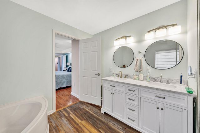 414 Mallard Cove RD, Moneta, VA 24121