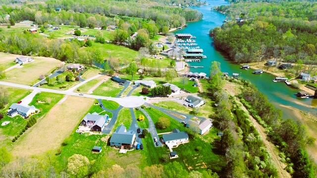414 Mallard Cove RD, Moneta, VA 24121