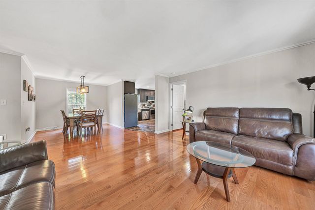 414 Mallard Cove RD, Moneta, VA 24121
