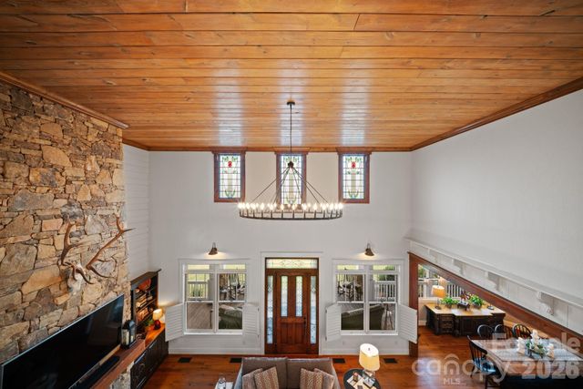 29 Bonnie Brae Drive, Weaverville, NC 28787