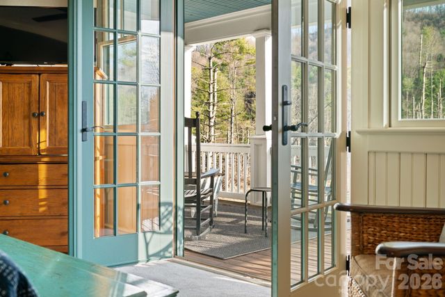 29 Bonnie Brae Drive, Weaverville, NC 28787