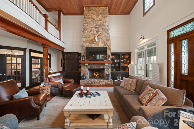 29 Bonnie Brae Drive, Weaverville, NC 28787