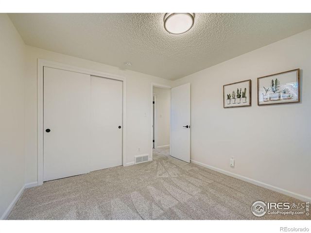 727 Hubbard Drive, Longmont, CO 80504