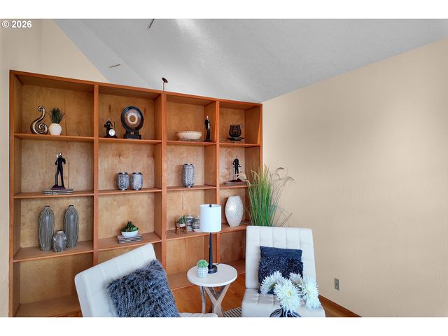 3023 ASHLEY Loop, Eugene, OR 97405