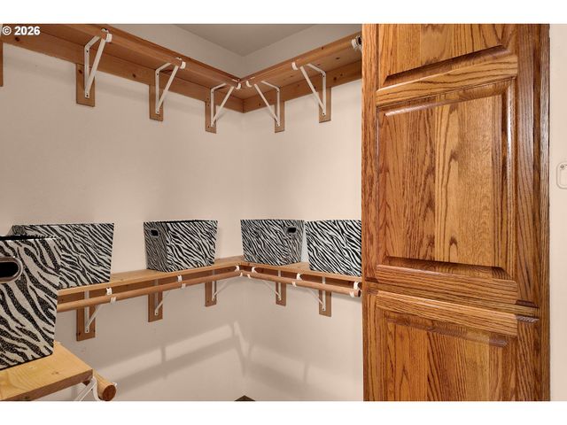 3023 ASHLEY Loop, Eugene, OR 97405