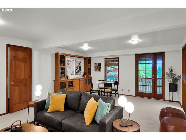 3023 ASHLEY Loop, Eugene, OR 97405