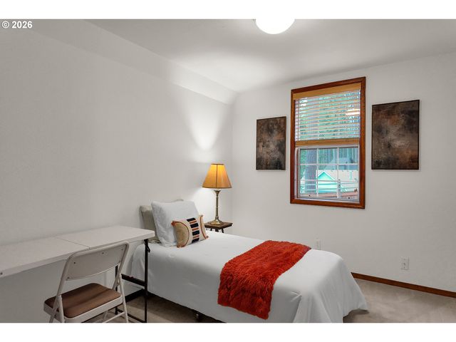 3023 ASHLEY Loop, Eugene, OR 97405