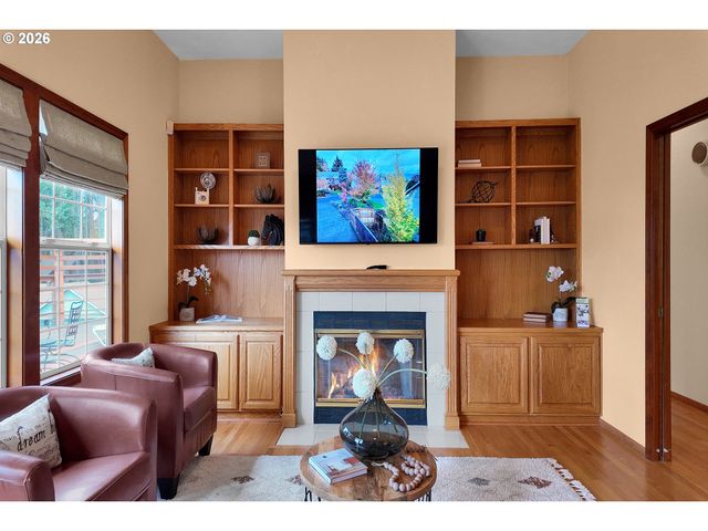 3023 ASHLEY Loop, Eugene, OR 97405