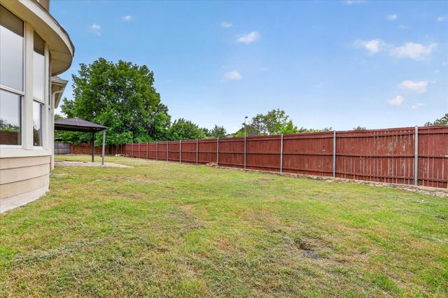 6001 Madeline Lane, Flower Mound, TX 75028