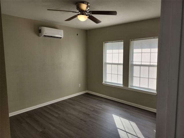 103 Super Street, Houston, TX 77011