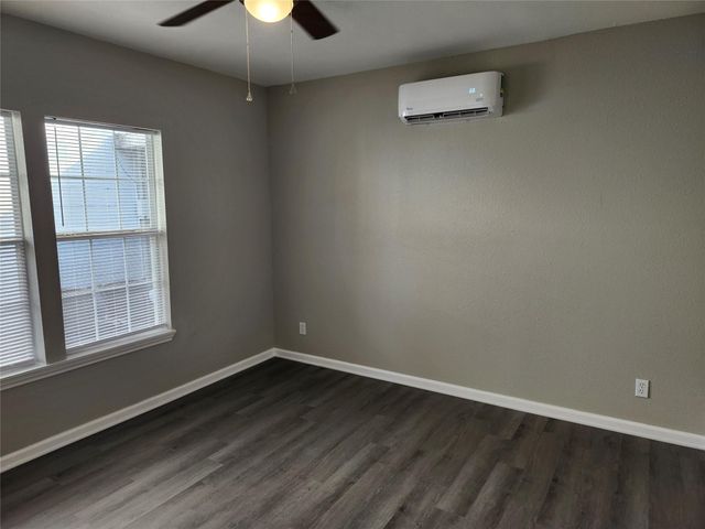 103 Super Street, Houston, TX 77011