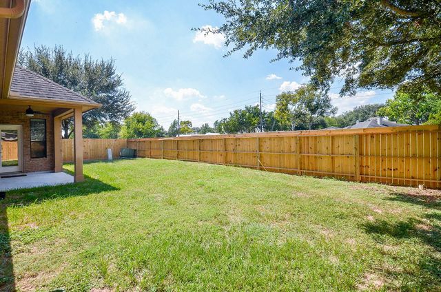 614 Coggins Point Way, Sugar Land, TX 77479