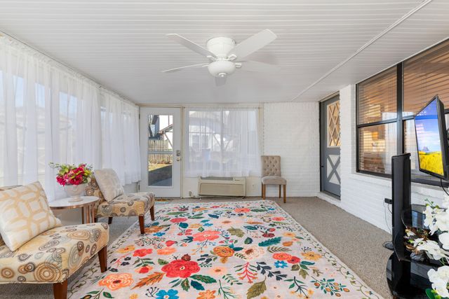 1618 Camelot Place, Miami, OK 74354