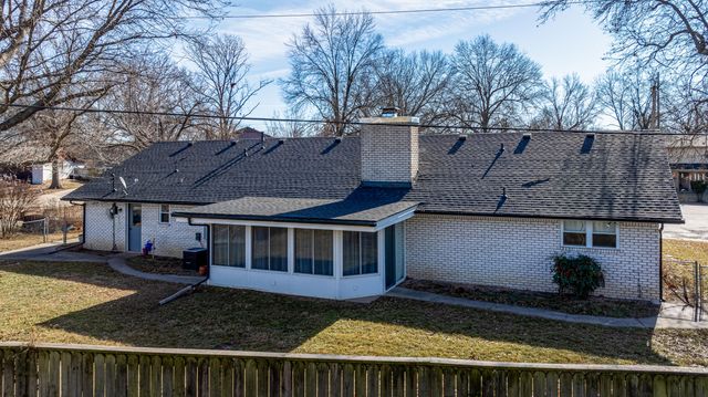 1618 Camelot Place, Miami, OK 74354