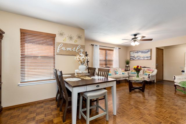 1618 Camelot Place, Miami, OK 74354