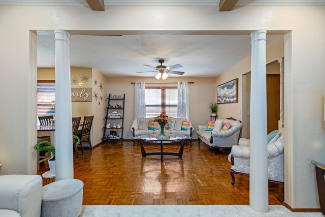 1618 Camelot Place, Miami, OK 74354