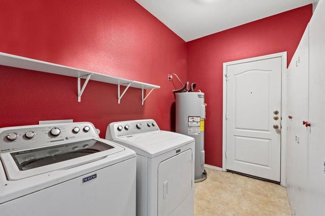 109 Silver Lace LN, Round Rock, TX 78664