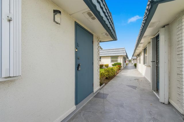 34 Waterford B, Delray Beach, FL 33446