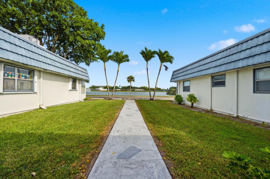 34 Waterford B, Delray Beach, FL 33446