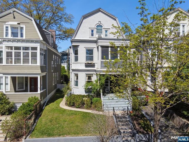 194 Hillside Avenue, Glen Ridge, NJ 07028