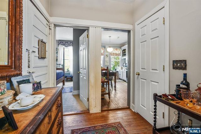 194 Hillside Avenue, Glen Ridge, NJ 07028