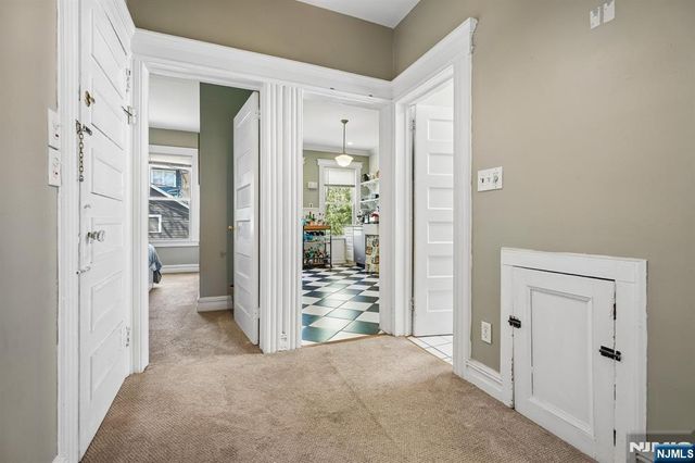 194 Hillside Avenue, Glen Ridge, NJ 07028