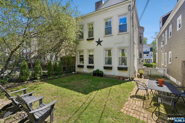 194 Hillside Avenue, Glen Ridge, NJ 07028