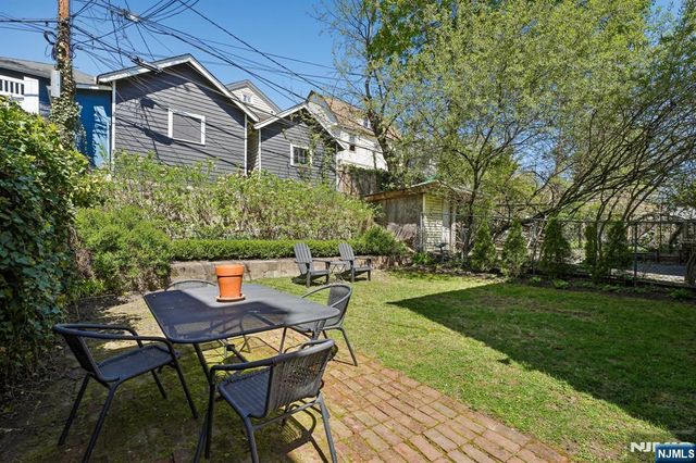 194 Hillside Avenue, Glen Ridge, NJ 07028