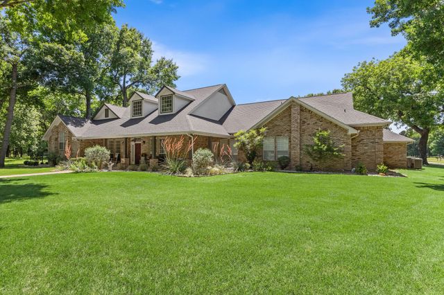 145 Indian Trail, Decatur, TX 76234