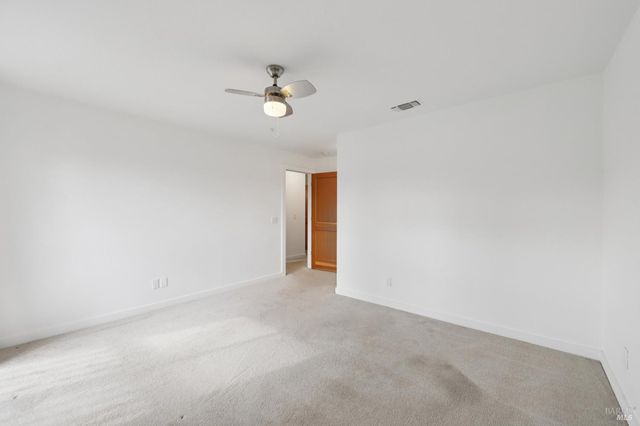 760 Granada Ct, St. Helena, CA 94574