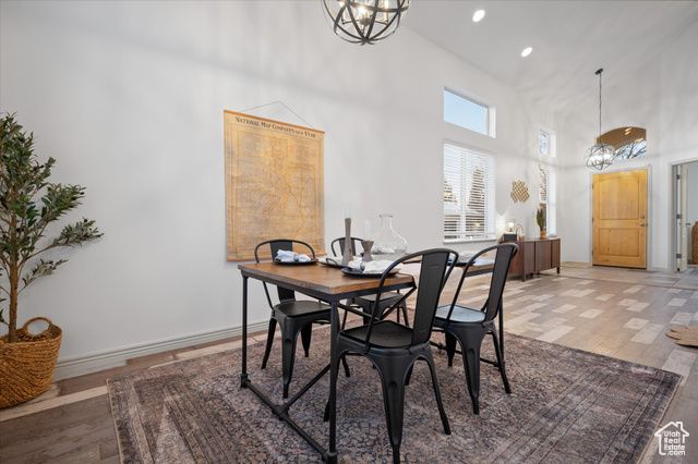 1952 E MEADOW DOWNS WAY, Cottonwood Heights, UT 84121