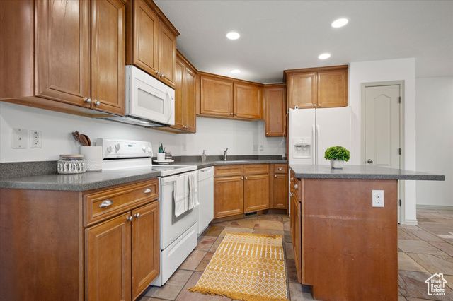 1952 E MEADOW DOWNS WAY, Cottonwood Heights, UT 84121