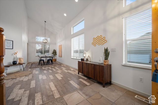 1952 E MEADOW DOWNS WAY, Cottonwood Heights, UT 84121