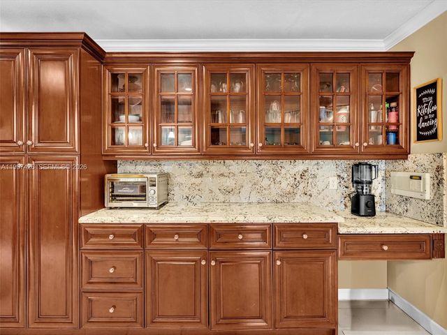 1900 NW 95th Ave, Pembroke Pines, FL 33024