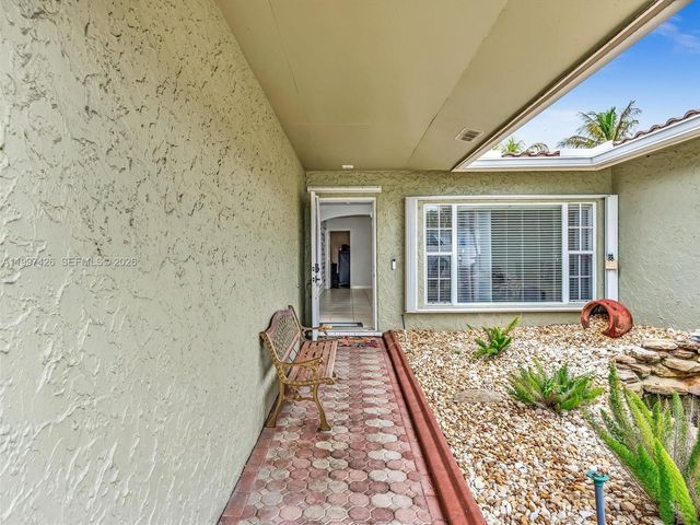 1900 NW 95th Ave, Pembroke Pines, FL 33024