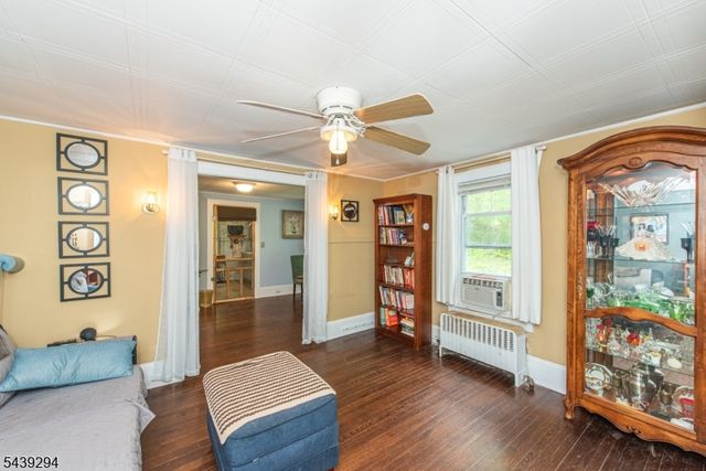 133 Woodside Ave, Newton Town, NJ 07860