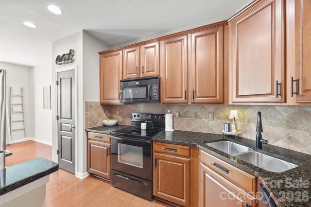 7412 Calhoun Falls Drive, Rock Hill, SC 29732