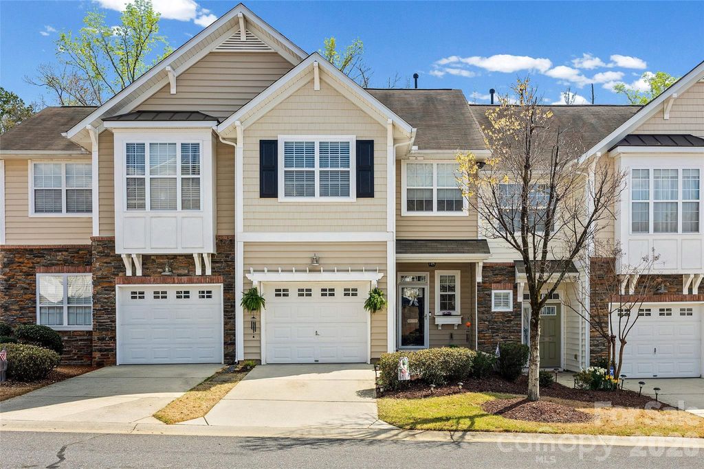 7412 Calhoun Falls Drive, Rock Hill, SC 29732