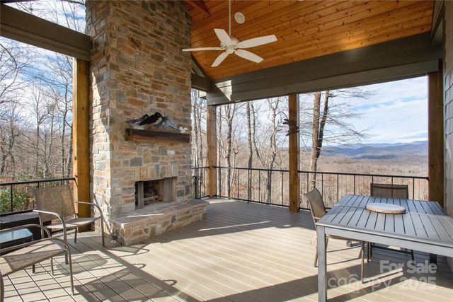 69 Pepperbush Road, Brevard, NC 28712