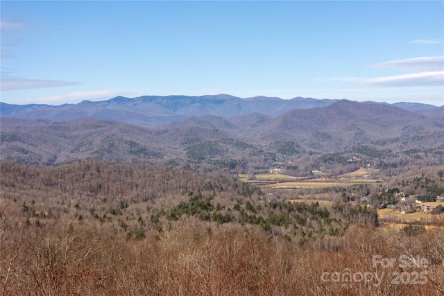 69 Pepperbush Road, Brevard, NC 28712