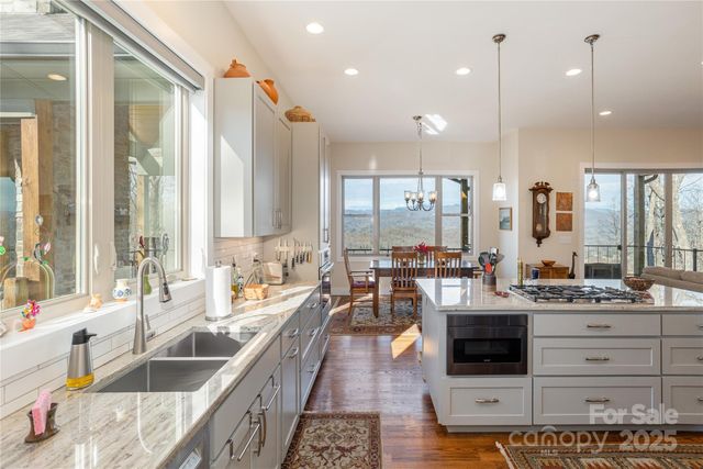 69 Pepperbush Road, Brevard, NC 28712