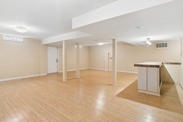 4001 26th Street, Rock Island, IL 61201
