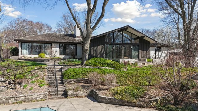 4001 26th Street, Rock Island, IL 61201