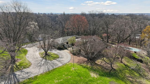 4001 26th Street, Rock Island, IL 61201