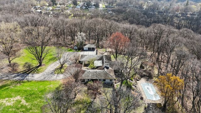 4001 26th Street, Rock Island, IL 61201