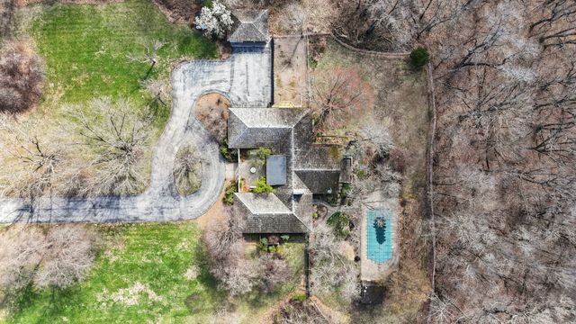 4001 26th Street, Rock Island, IL 61201